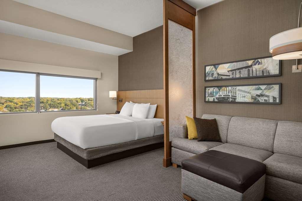Hyatt Place Iowa Downtown Hotel 3*