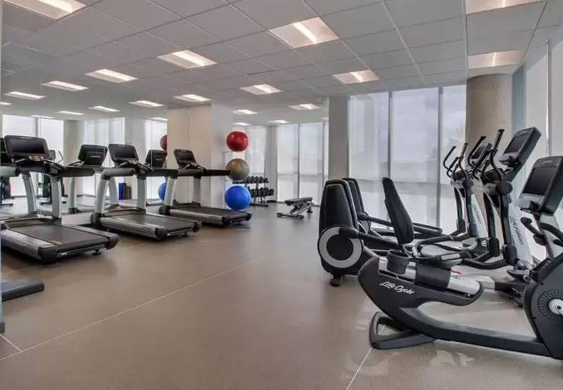 Hyatt Place Iowa Downtown 3*